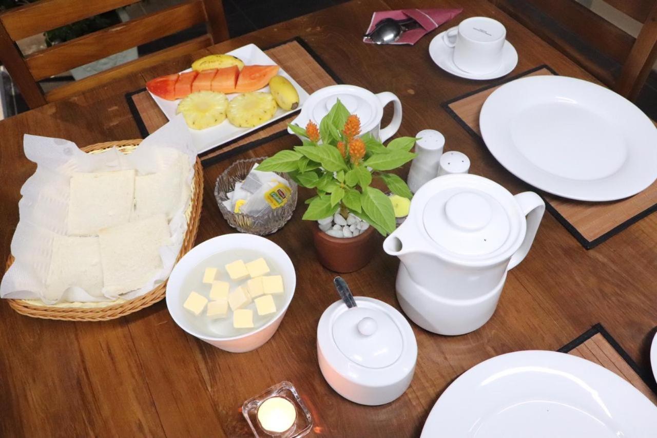 נגומבו Ryan Residence & Restaurant מראה חיצוני תמונה