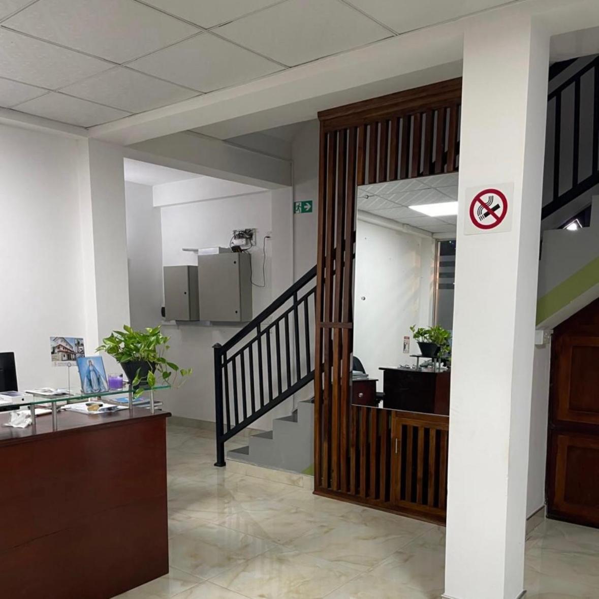 נגומבו Ryan Residence & Restaurant מראה חיצוני תמונה