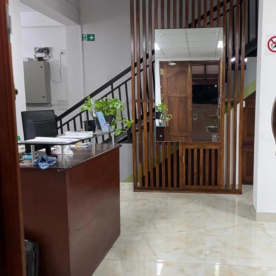 נגומבו Ryan Residence & Restaurant מראה חיצוני תמונה